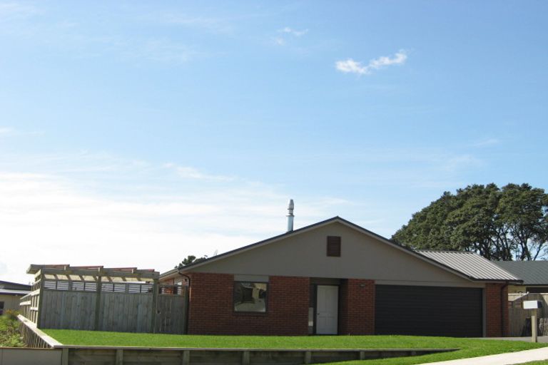 Photo of property in 3 Manuka Place, Whalers Gate, New Plymouth, 4310