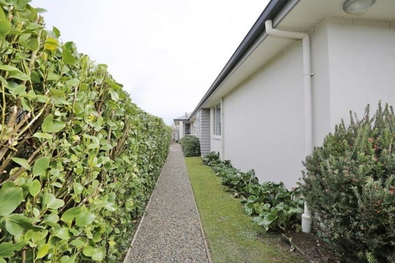 Photo of property in 10 Northside Drive, Waikiwi, Invercargill, 9810