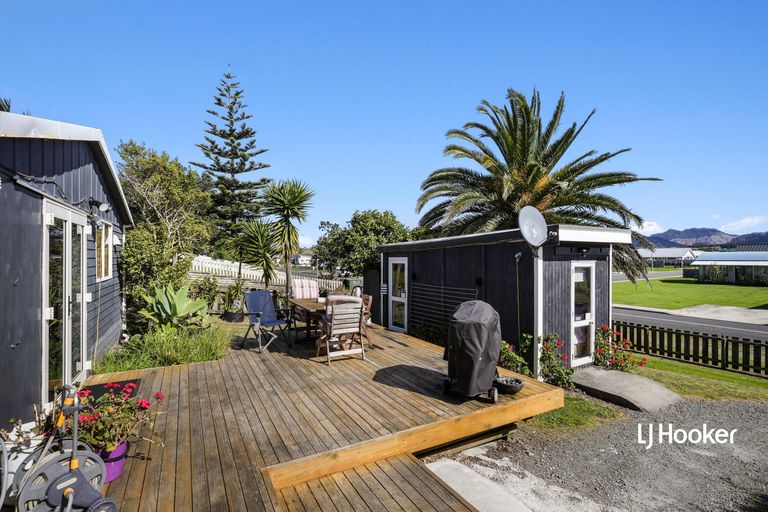 Photo of property in 19 Hanlen Avenue, Waihi Beach, 3611