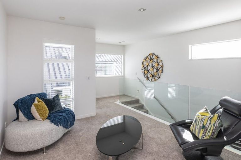 Photo of property in 55 Merivale Lane, Merivale, Christchurch, 8014