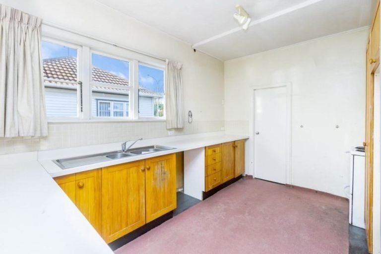 Photo of property in 869a High Street, Boulcott, Lower Hutt, 5011
