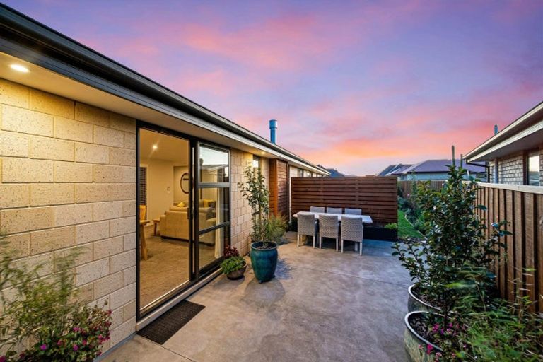 Photo of property in 2 Claremont Crescent, Amberley, 7410