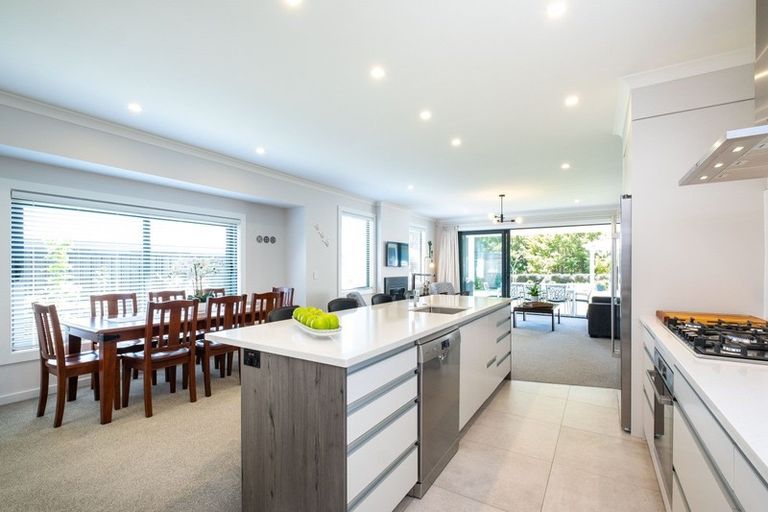 Photo of property in 1a Selwyn Road, Havelock North, 4130