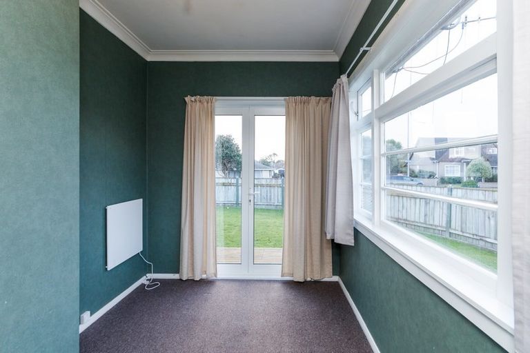 Photo of property in 113 Waterloo Crescent, Hokowhitu, Palmerston North, 4410
