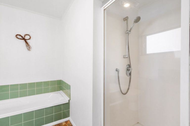 Photo of property in 908 Saint Aubyn Street East, Parkvale, Hastings, 4122