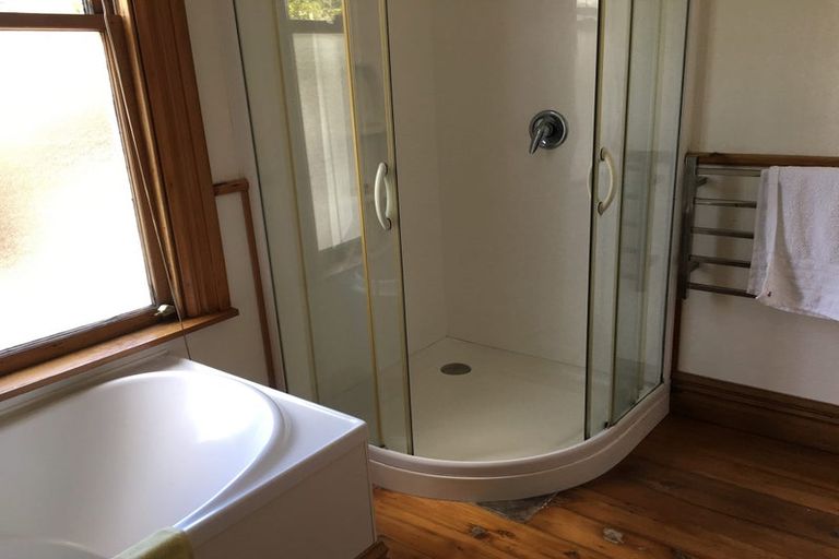 Photo of property in 286 Main Road, Tawa, Wellington, 5028