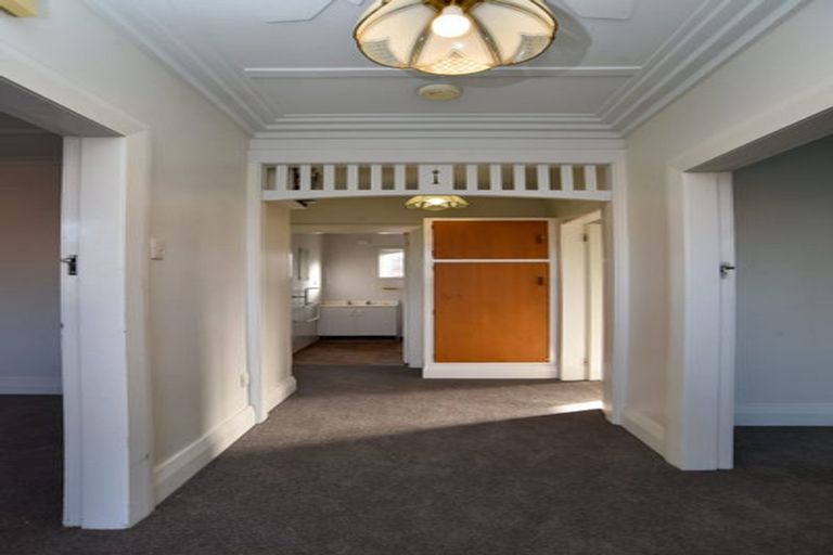 Photo of property in 168 Macandrew Road, South Dunedin, Dunedin, 9012