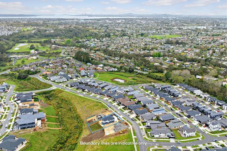 Photo of property in 7 Crows Road, Swanson, Auckland, 0614