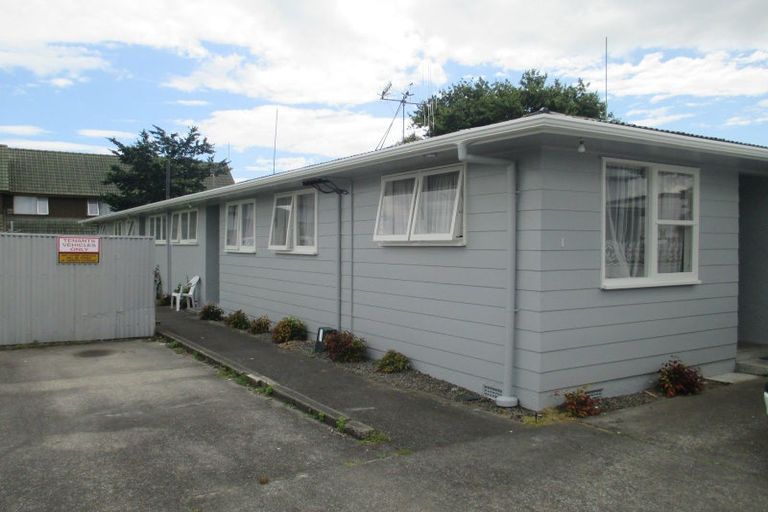 Photo of property in 20 Victoria Avenue, Palmerston North, 4410