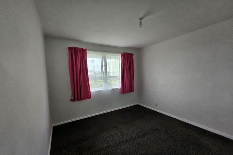 Photo of property in 46-48 Cheshire Street, Cannons Creek, Porirua, 5024
