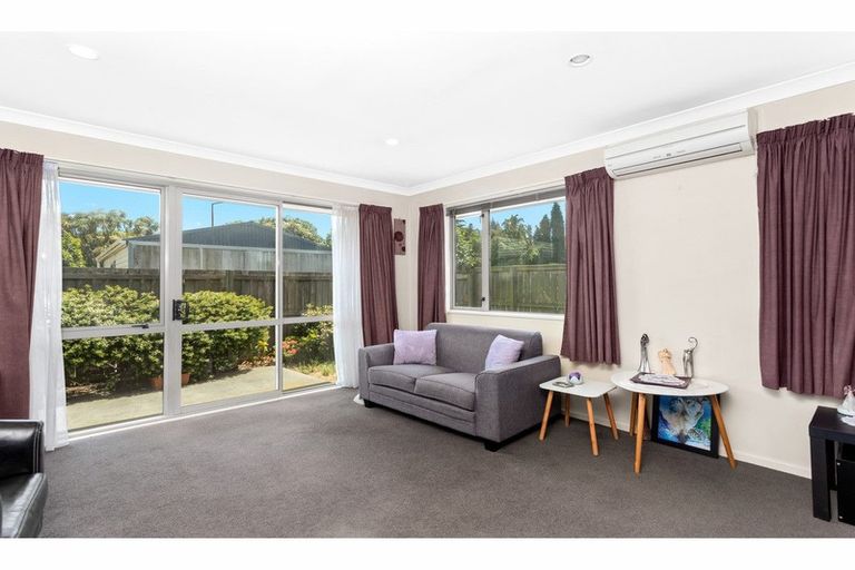 Photo of property in 1/335 Main South Road, Hornby, Christchurch, 8042