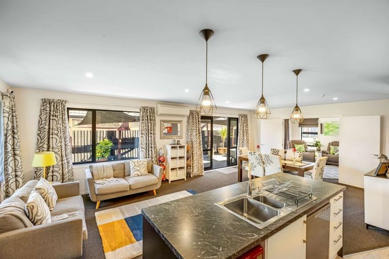 Photo of property in 30 Whincops Road, Halswell, Christchurch, 8025