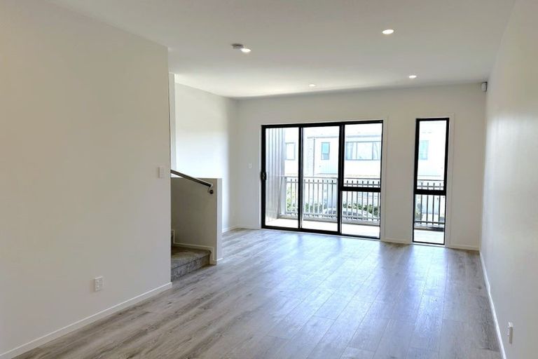 Photo of property in 71 Tahuhu Road, Mount Wellington, Auckland, 1062