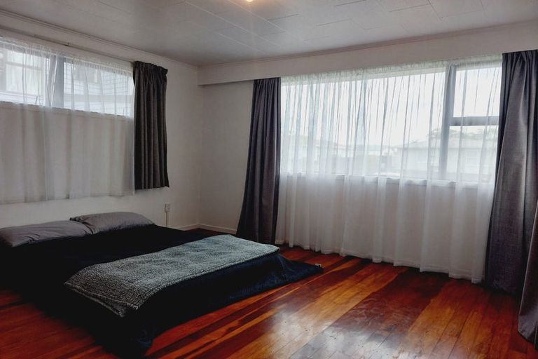Photo of property in 50 Convair Crescent, Mangere, Auckland, 2022