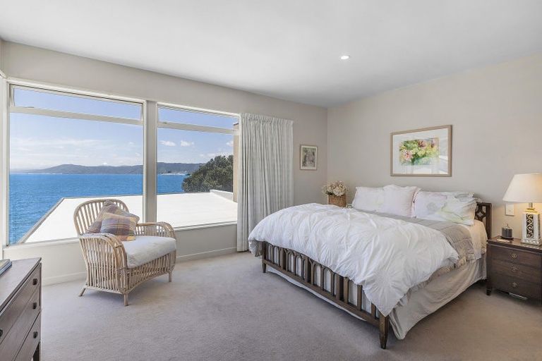 Photo of property in 353a Karaka Bay Road, Karaka Bays, Wellington, 6022