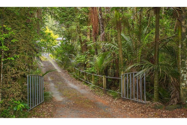 Photo of property in 412 Ponga Road, Opaheke, Papakura, 2584