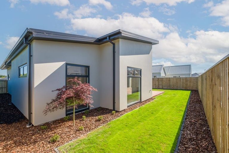 Photo of property in 11 Baker Estate Lane, Halswell, Christchurch, 8025