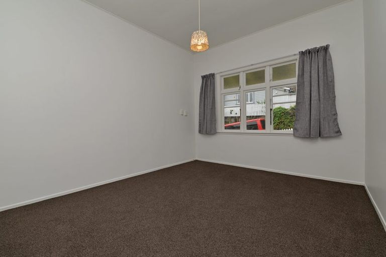 Photo of property in 12 Devon Street, Aro Valley, Wellington, 6021