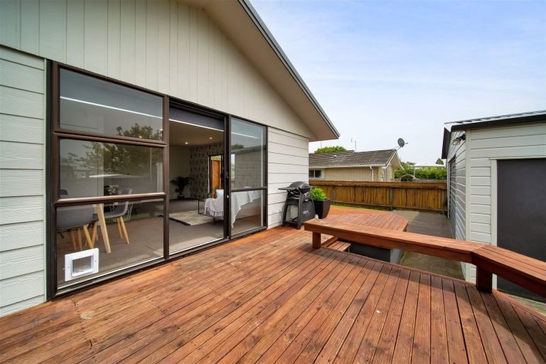 Photo of property in 15 Jade Place, Bell Block, New Plymouth, 4312