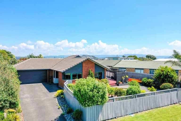 Photo of property in 8 Manuera Place, Ohope, 3121