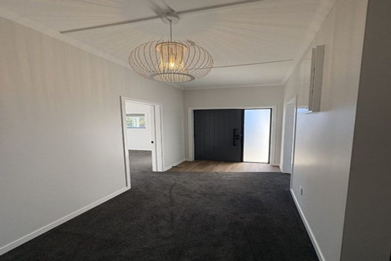 Photo of property in 11 Dyson Street, Strathern, Invercargill, 9812