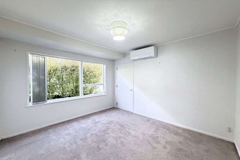 Photo of property in 122 Hugh Green Drive, Pinehill, Auckland, 0632