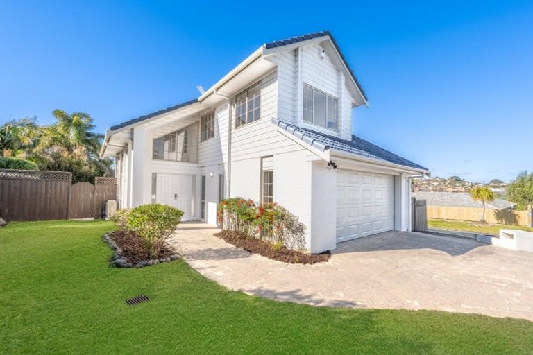Photo of property in 8 Covina Place, Somerville, Auckland, 2014