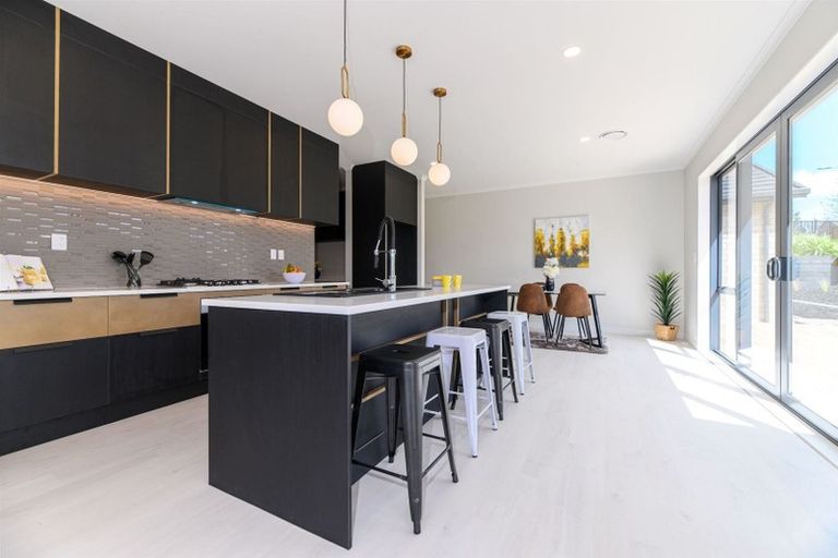 Photo of property in 103 Vinistra Road, Huapai, Kumeu, 0810