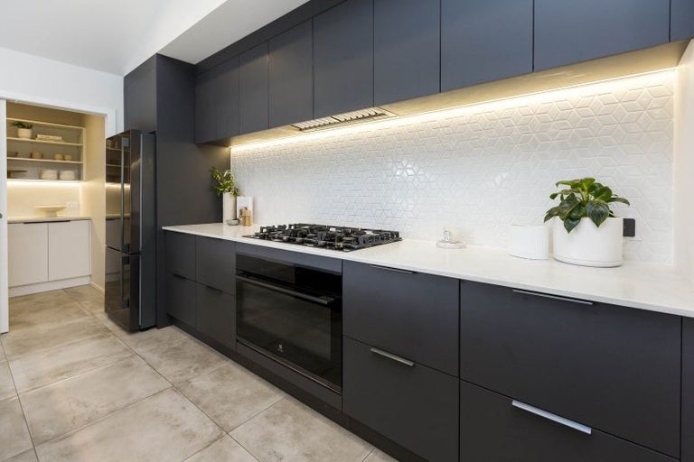 Photo of property in 20 Salisbury Crescent, Wallaceville, Upper Hutt, 5018