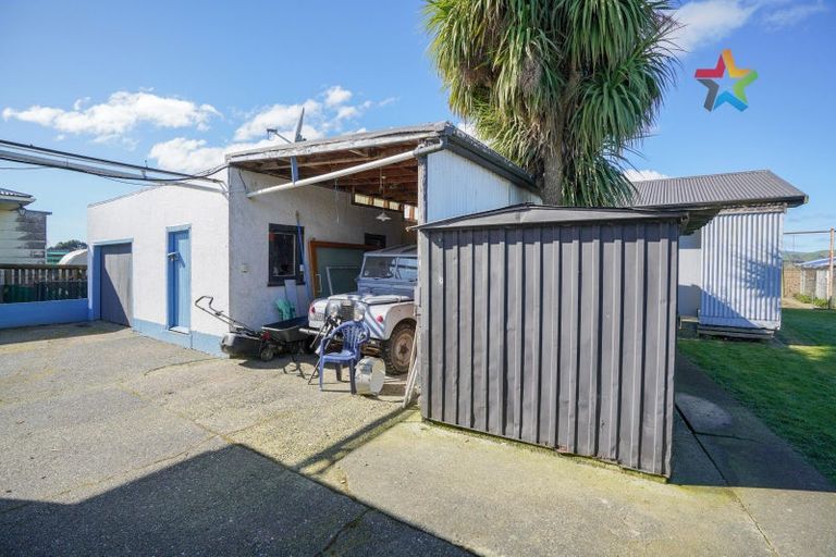 Photo of property in 37 Papatotara Road, Tuatapere, 9620