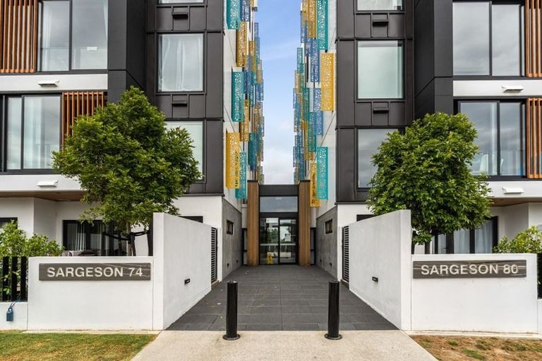 Photo of property in Frank Sargeson Apts, 6/74g Anzac Street, Takapuna, Auckland, 0622