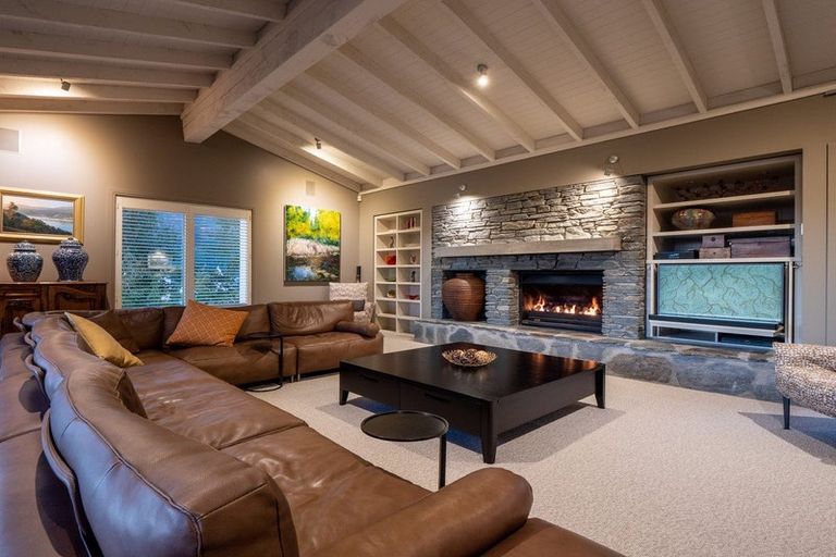 Photo of property in 1 Advance Terrace, Arrowtown, 9302