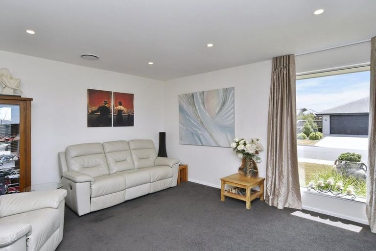 Photo of property in 1 Tara Crescent, Woodend, 7610