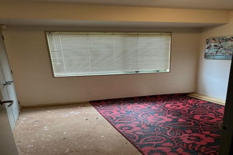 Photo of property in 90a Atkinson Road, Titirangi, Auckland, 0604