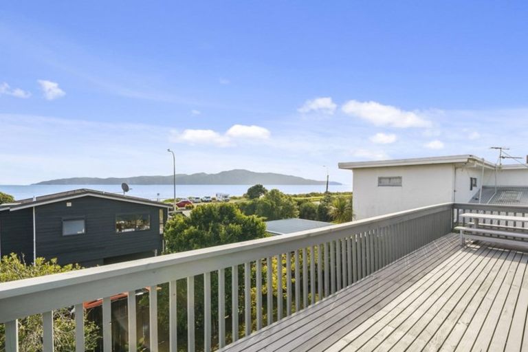 Photo of property in 70b Marine Parade, Paraparaumu Beach, Paraparaumu, 5032