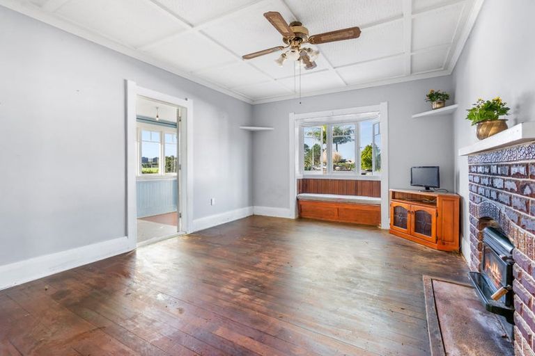 Photo of property in 7 Whimp Avenue, Onerahi, Whangarei, 0110