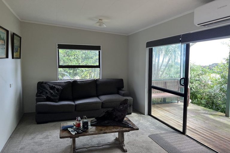 Photo of property in 3 North Street, Mokau, 4376