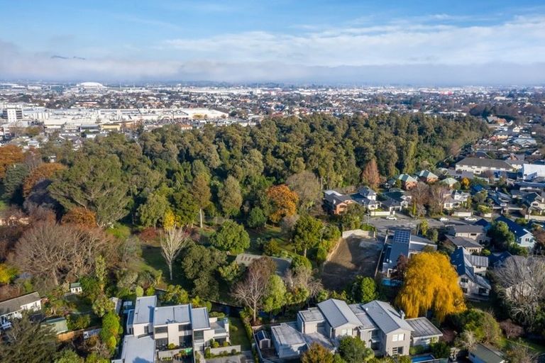 Photo of property in 20 Ngahere Street, Fendalton, Christchurch, 8041