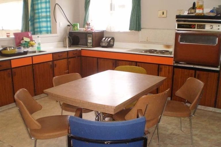 Photo of property in 16 Selwyn Street, North East Valley, Dunedin, 9010