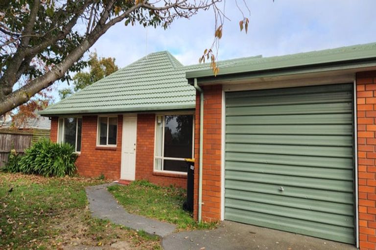 Photo of property in 8 York Tong Place, Addington, Christchurch, 8024