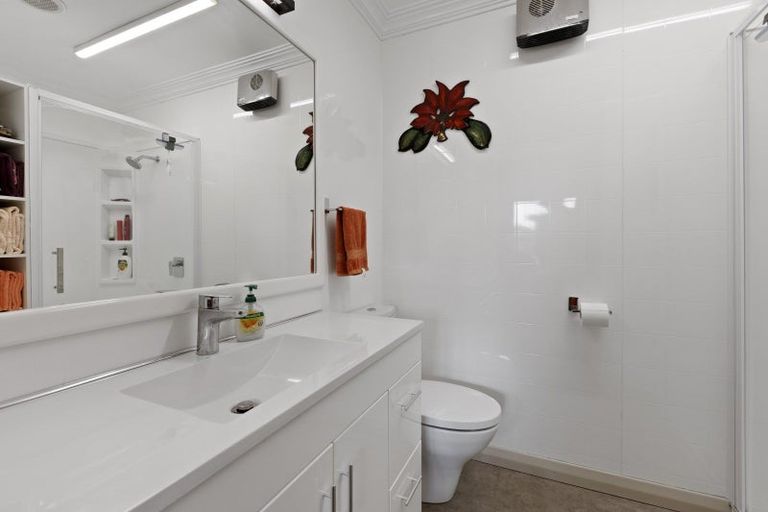 Photo of property in 60 Cutfield Street, Inglewood, 4330