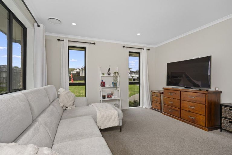 Photo of property in 71 Tynan Street, Te Puke, 3119