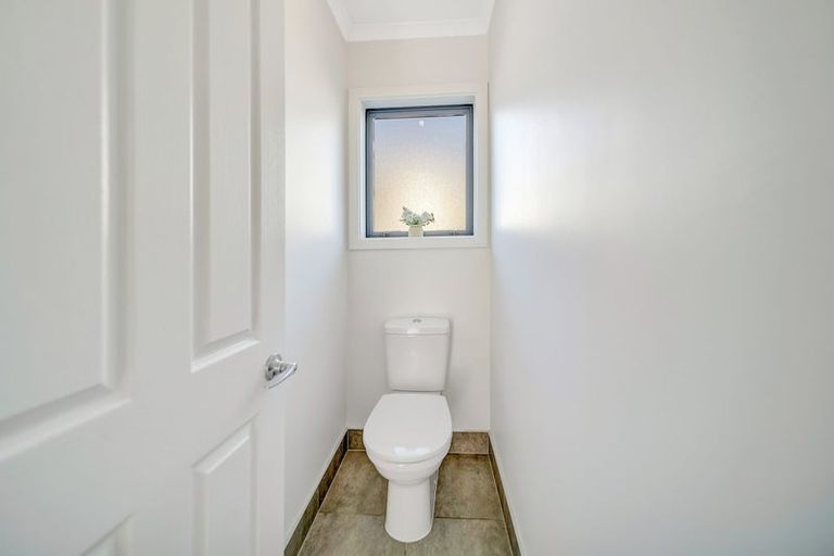 Photo of property in 41 Aberdeen Road, Castor Bay, Auckland, 0620