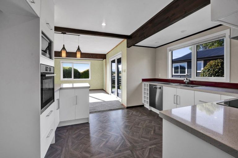 Photo of property in 54 Ketemarae Road, Normanby, Hawera, 4614