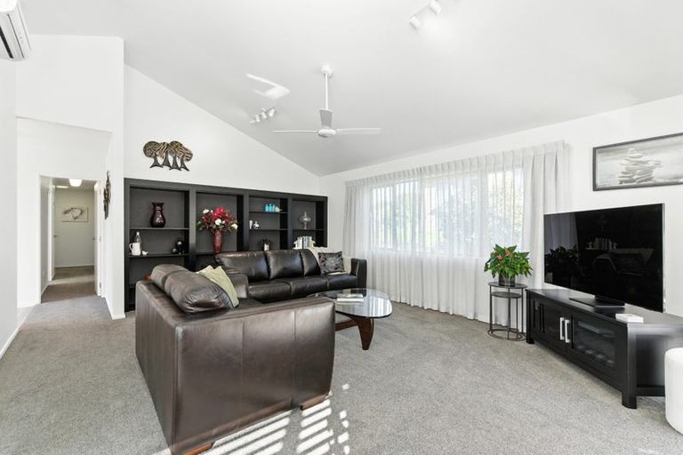 Photo of property in 20 Taiko Street, Horahora, Whangarei, 0110