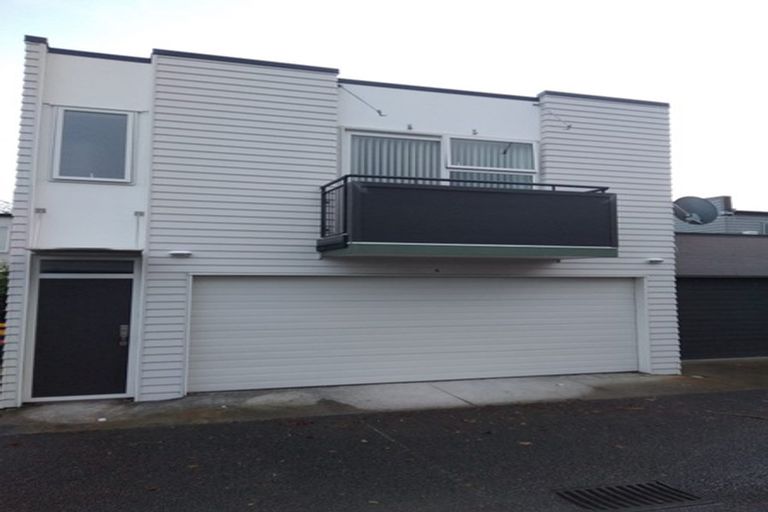 Photo of property in 5 Kauri Drive, Takanini, 2112