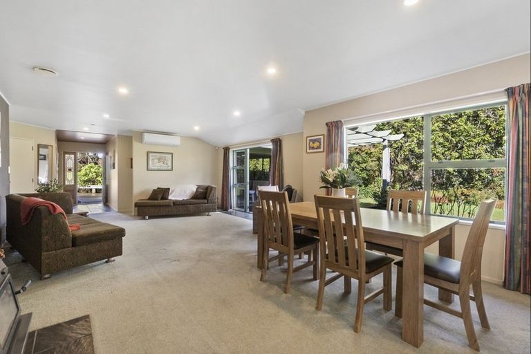 Photo of property in 12 Essendon Court, Glenview, Hamilton, 3206