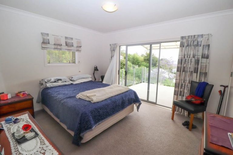 Photo of property in 128 Brunton Crescent, Thames, 3500