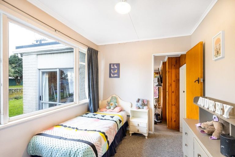 Photo of property in 4 Arawhata Road, Paraparaumu, 5032