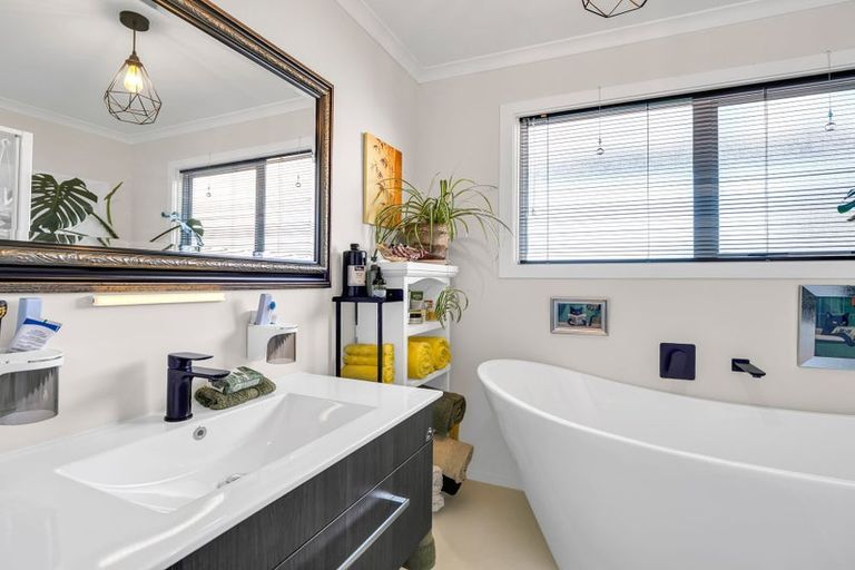 Photo of property in 12 Tay Street, Oamaru North, Oamaru, 9400